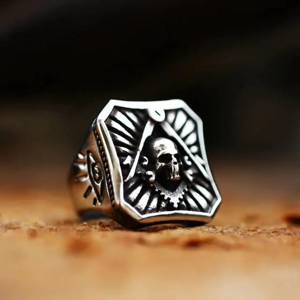 silver masonic ring with skull and compass symbol